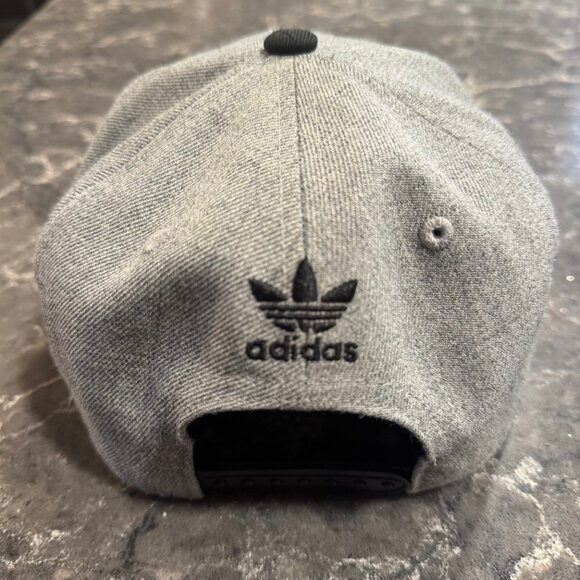 Wolf Gray & Black Snapback Adidas Hat - Picture 3 of 10